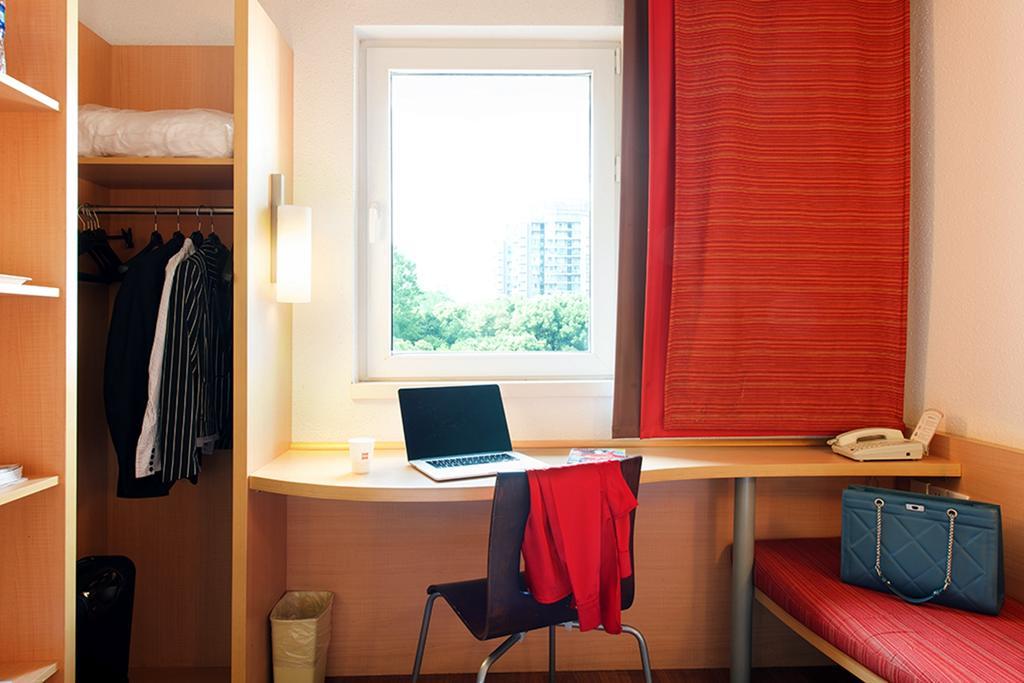 Ibis Chuzhou 1912 Hotel Exterior foto